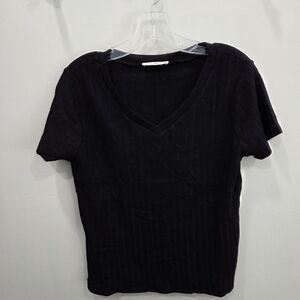 Zenana Outfitters Black Ribbed V-Neck Tee